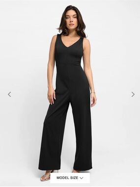 NWT Popilush Shapewear Built-In Sculpting V-Neck Wide-Leg Jumpsuit